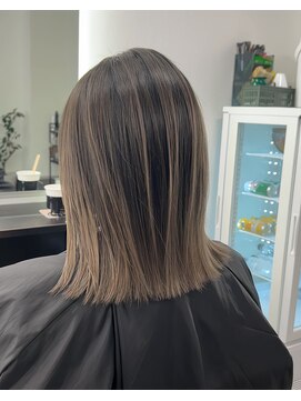 ラゴム 池袋(LAGOM) ベージュのバレイヤージュ