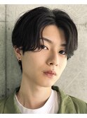 センターパートウルフニュアンスパーマコンマバングツーブロック