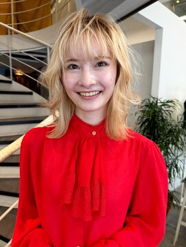 ロライマ 中目黒(roraima) ハイブリーチ/ブロンド/ゴールドベージュ/ミディアムレイヤー