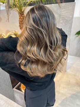 メリー オオサカ(Merly Osaka) バレイヤージュ