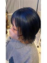 ゴッド ヘアーアンドメイク 高崎西口店(GOD Hair & Make)&nbsp;ネイビー×ブルー 切りっぱなしボブ