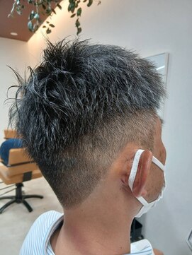 クワリ カット