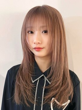 ロング レイヤー ピンクベージュ ブリーチ ダブルカラー 20代