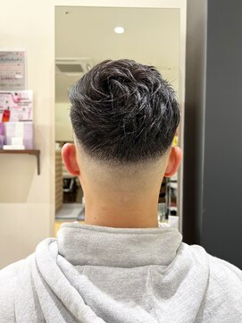 デザイニングヘアードゥ(designing hair Deux) メンズスキンフェード　【メンズ/メンズカット/メンズショート】