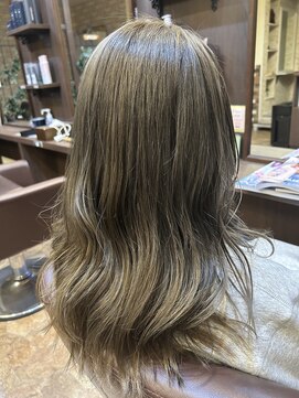 ヘアーメイク バレンタイン(hair make valentine) ハイトーンカラー(アッシュベージュ)