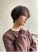 スッキリまとまる　小顔束感ショートヘアー　20 30 40代
