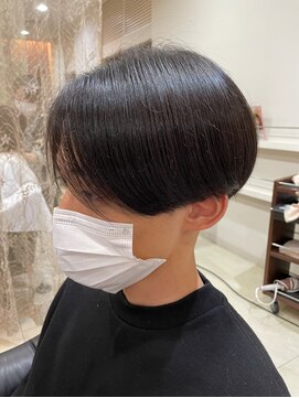 パシフィックダズールコパン(Pacific Dazzle copain) 神戸ナチュラルセンターパート メンズカット