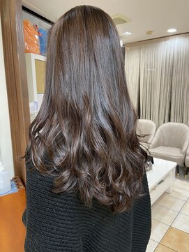 クオリス 上板橋店(QUALIS) レディース前上がりロングゆるふわスタイル【前上がりレイヤー】