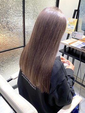 クアトログランシュ 水戸店(QUATRO×GranCieux) ミルクティーグレージュ 【水戸/ブリーチ/ハイトーンカラー】