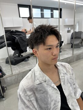 ロンド ローガン 名駅(Lond LOGAN) アップバング　ツイストパーマ　眉毛　メンズカット