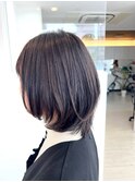 ミディアム×レイヤーカット×艶感カラー
