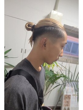 ラピス 名古屋駅前店(Lapis) マンバン フェードスタイル