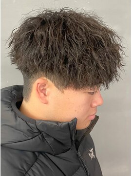 バース バイ ハピネス(BIRTH by happiness) 奈良men's縦落ちツイストスパイラルパーマショートマッシュ