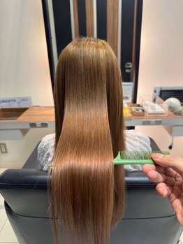 アミックス Hair&Make Amix KOKUSAIHOTELの写真/技術力×厳選トリートメントで叶える縮毛矯正！ダメージが気になる人でも安心の酸性ストレートもご用意