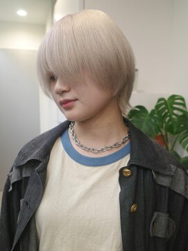 サンクプロジェクト(cinq PROJECT) ダメージレスなブリーチカラーで作るブロンドカラー