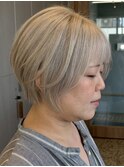横浜西口イルミナカラーマッシュショートヘアッシュベージュ40代