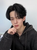 ジーナ 天神(Zina)&nbsp;センターパートウルフ/フェザーパーマ【メンズサロンZina天神】