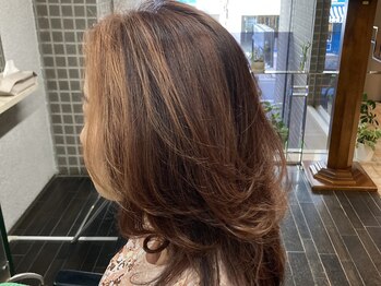 クラウン(CROWN)の写真/【本通並木/実力派女性Stylistのマンツーマンsalon】なめらかな指通りと柔らかな髪質を叶えます。