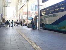 駅を出て左に☆