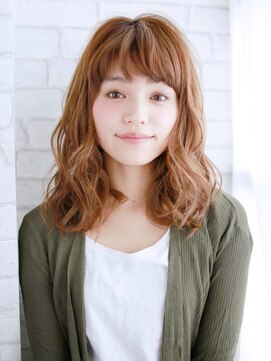 ナル 白山神社参道通り店(nalu) Aラインのミディアムスタイル