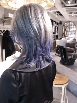 ロリム(RorriM) ウルフカット　シルバー　レイヤーカット　ダブルカラー