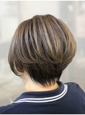 大人上品ハイライト×小顔ハンサムショート
