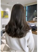 オリーブベージュ