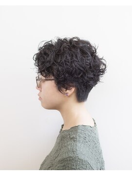 ルプラ ガーデン(le-pla garden) 前下がりショート#黒髪#耳掛けショート#くびれショート#ボブ