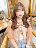 マスカットベージュ×ローレイヤースタイル