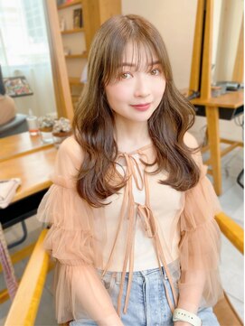 ルエ(rue) マスカットベージュ×ローレイヤースタイル