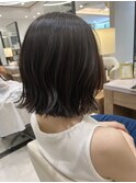ぱつっとボブ　×  暗髪