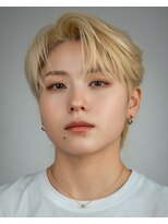 オーシャントーキョーオーバー 渋谷(OCEAN TOKYO OVER) センターパートフェザーパーマニュアンスパーマシャドウパーマ