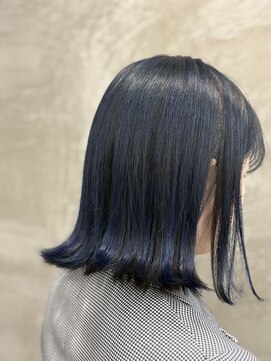 レンネ(Renee) 色気ボブ×アンブレラカラー