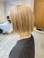 テトラ バイ ネオリーブ 横浜西口店(tetra by neolive)&nbsp;切りっぱなしボブタッセルボブミルクティーベージュN