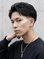 ヘッドストック(HEAD STOCK)&nbsp;テーパーフェードショートフェザーアップ海外風センターパート