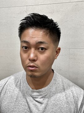 グレイスフル バーバープラチナム 六本木店(Graceful Barber platinum) スキンフェードかき上げワイルドアップバング