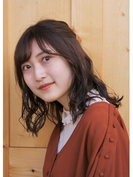 ラウレア(LAULEA) コテ巻き風パーマで時短スタイリング10代20代30代