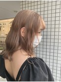 ほんのり暖色系の柔らかいミルクティーカラー