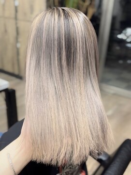 ヴィフ 大船(VIF) バレイヤージュケアブリーチダブルカラー白髪ぼかし/ 脱白髪染め