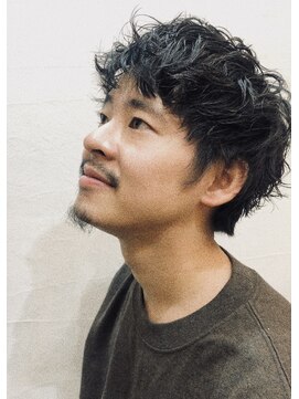 キュー(Cue_) 刈り上げなしスパイキーショートパーマ