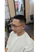 ニューつどい(HAIR SALON) ♪ロンポアンスキンフェード♪