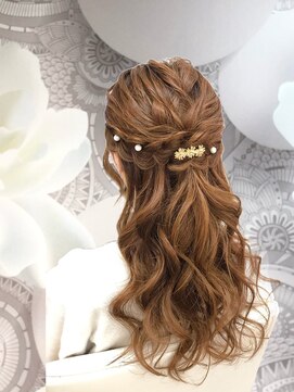 ラエラ 五反田店(laera) ハーフアップ　ナチュラルヘア　結婚式ヘア　お呼ばれヘア