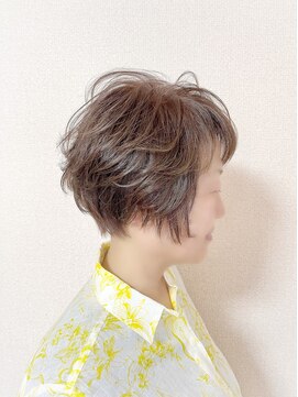 ルーファス メグロ(Ruufus Meguro) ひし形小顔×大人ショートボブ/40代50代202405