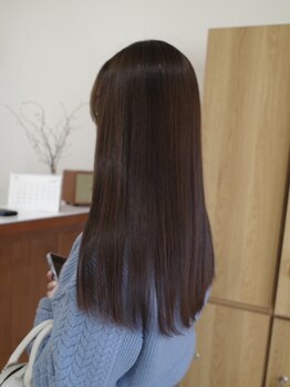 アン(awn)の写真/【MILBON】の髪質改善トリートメントを使用。髪内部から潤いを与え、毛先までまとまる髪へ。