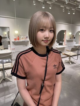 ムーム(Momb) 王道ミルクティーカラー