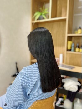 カフネ(CAFUNE)の写真/【栄/高岳/車道】ダメージケアも縮毛矯正もお任せ♪一人一人に寄り添った施術で、理想のストレートが叶う☆