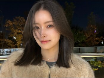 ブラン(Blanc Aoyama)の写真/日常を彩るレイヤーカットで、毎日違う自分に出会える♪上品&カジュアルを兼ね備えたスタイルを楽しんで！