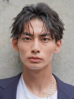 レタッチ バイ フィフス 天神大名(RETOUCH by fifth) 天神フェザーパーマセンターパートウルフカットニュアンスパーマ