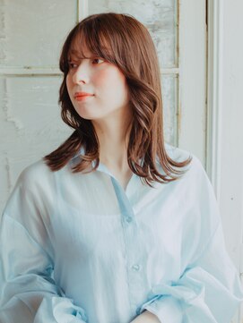 アマリス(Amaris) セミロングレイヤー20代/30代/40代/50代/庭瀬