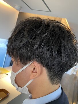 ヨルプラスディ(yoru+D) ポイントパーマ